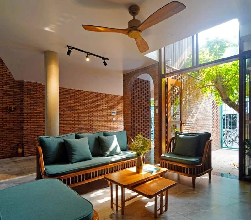 gạch giả cổ ốp tường phòng khách